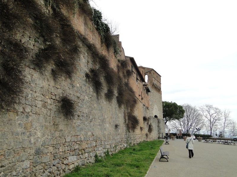 Giminagno Wall